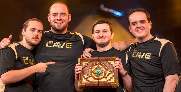 Відвідайте Fireside Gatherings у 2019 році!